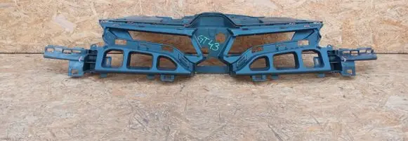 Renault Megane III Front bumper mounting bracket 620367995R