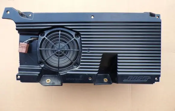 Alfa Romeo GT Subwoofer speaker