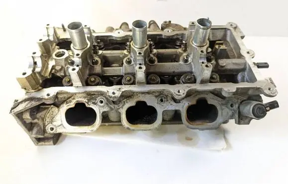 Chrysler Pacifica Engine head 04893810AF 38704701A 14770067AC