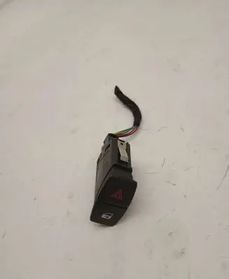 BMW 4 F32 F33 Hazard light switch 9231786