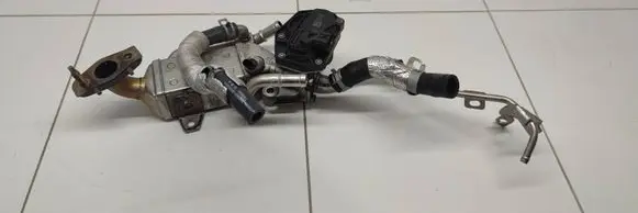 Hyundai Santa Fe EGR valve cooler bracket 