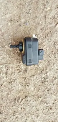 Volvo XC70 Headlight level height control switch