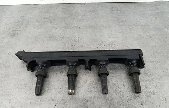 Citroen C4 I High voltage ignition coil 9656695780