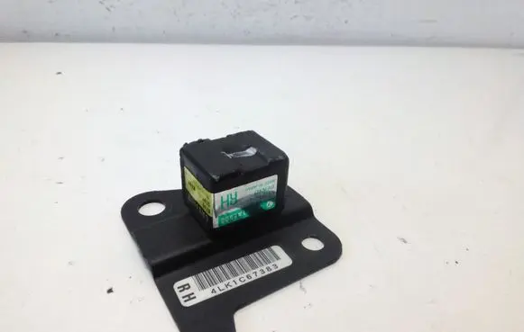 Subaru Legacy Airbag deployment crash/impact sensor 98231AE000 1876003470
