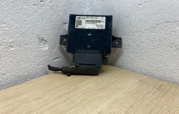 Volkswagen PASSAT B6 Power management control unit 3AA919041 8ES01045240