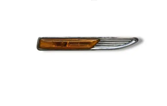 Ford Mondeo MK IV Front fender indicator light 7S7113K354AD