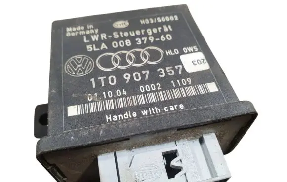 Volkswagen Touran I Light module LCM 1T0907357