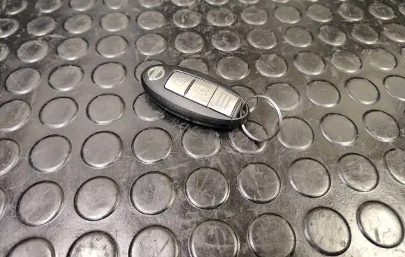 Nissan Leaf I (ZE0) Ignition key/card TMB1G662