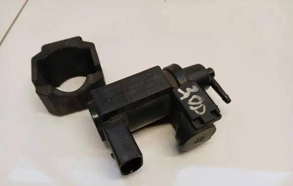 Audi A4 S4 B7 8E 8H Turbo solenoid valve 059906628D 7010700 06T1213