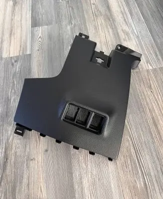 Dashboard lower bottom trim panel