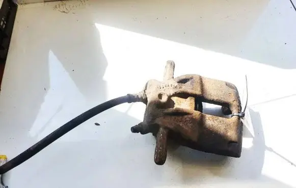 Renault Clio IV Front brake caliper