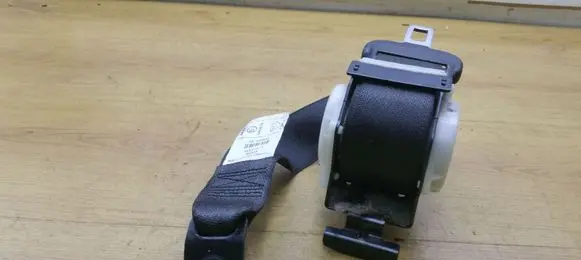 Opel Insignia A Rear seatbelt 13288436