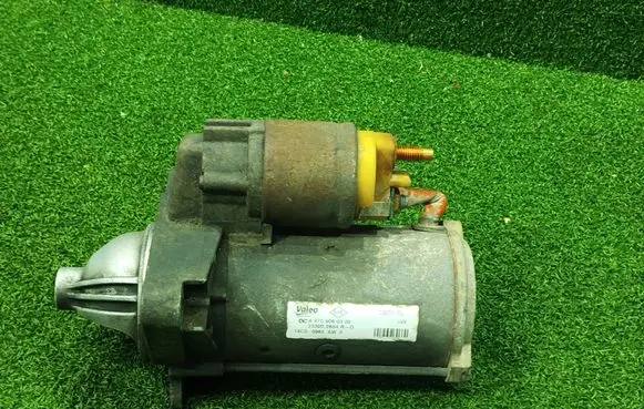 Opel Movano B Starter motor A4709060300 TS2232