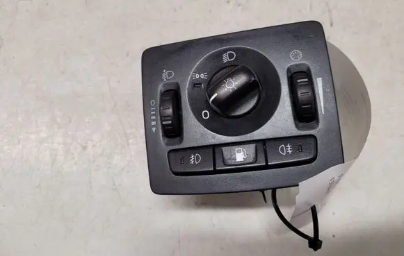 Volvo V50 Light switch 30669736