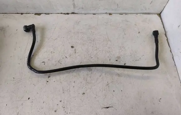 Chevrolet Corvette C7 Fuel line pipe