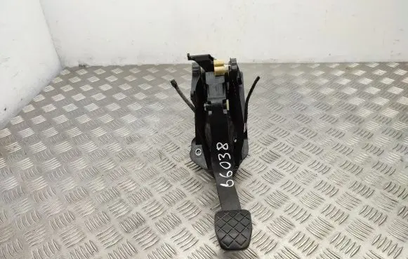 Clutch pedal