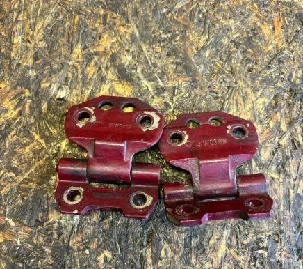 Mercedes-Benz E W124 Front door hinge set 