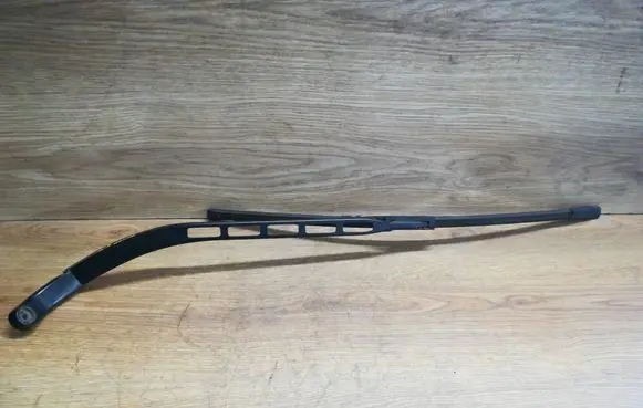 Seat Altea Front wiper blade arm 5P0955410B