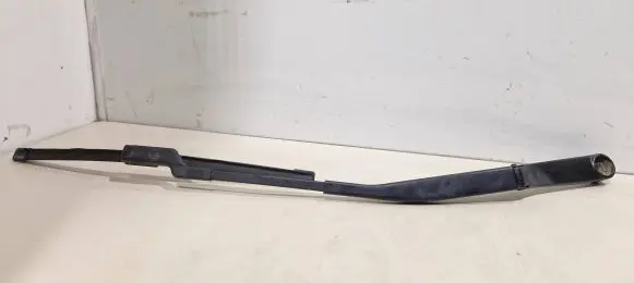 KIA Ceed Front wiper blade arm F00s51f047