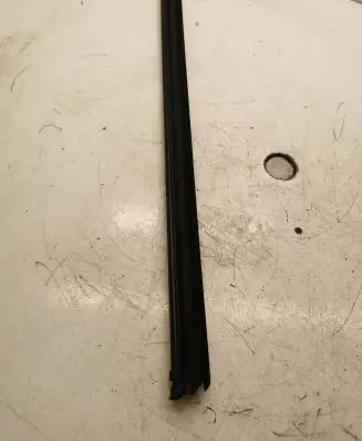 Peugeot 308 Rear door glass trim molding 9835311180