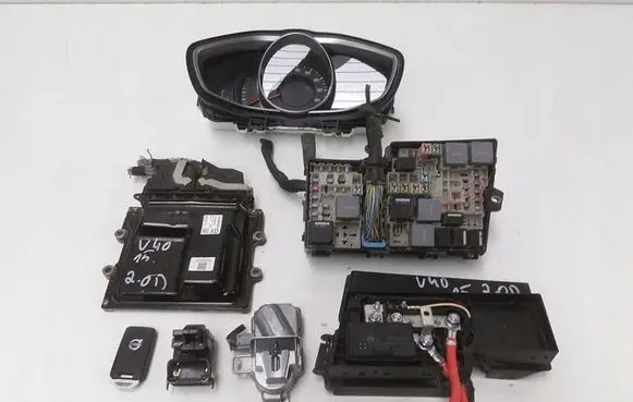 Volvo V40 Engine ECU kit and lock set 314526623 2797009612