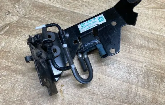 Jaguar F-Type other engine part GX535L280AB
