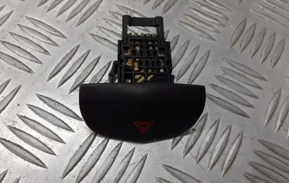 Nissan Primera Alarm switch 