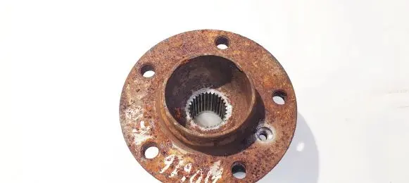 BMW 7 E65 E66 Rear wheel hub