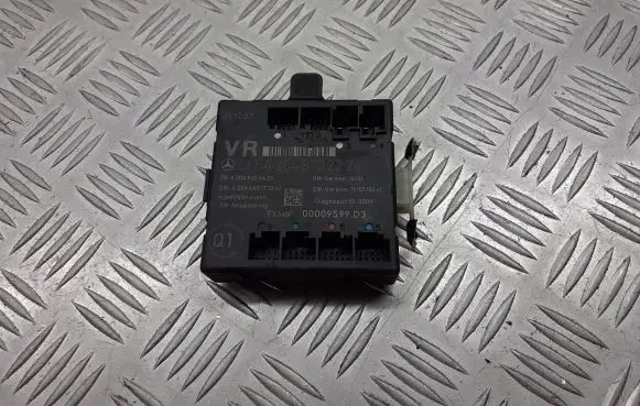 Mercedes-Benz C W204 Door control unit/module A2048702226