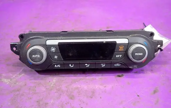 Ford Focus C-MAX Climate control unit 7M5T18C612AC