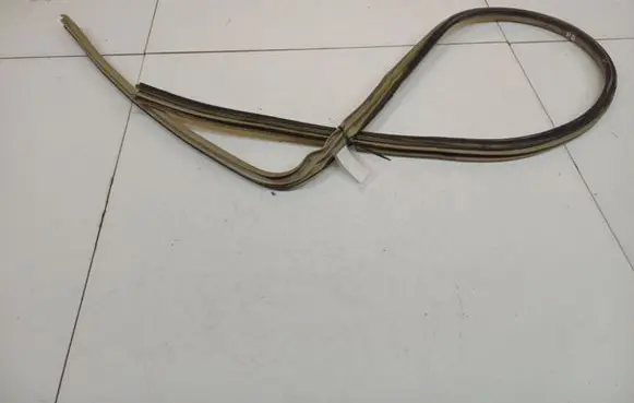 Nissan Terrano Rubber seal front coupe door