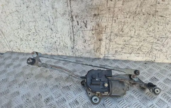 Front wiper linkage and motor