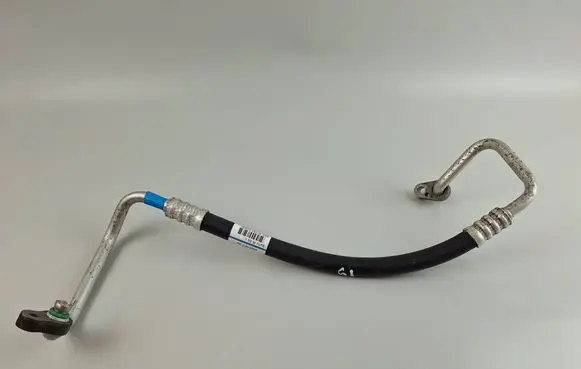 KIA Sportage Air conditioning (A/C) pipe/hose 97762D7600