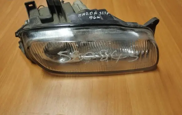 Mazda 323 F Headlight/headlamp 11061708 3315