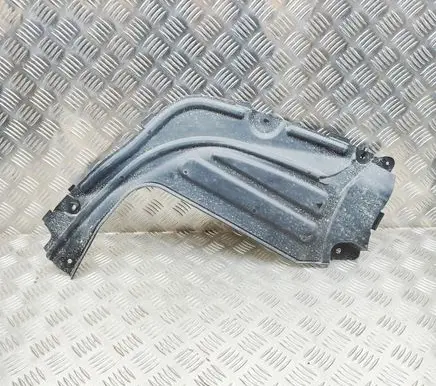 BMW X7 G07 Heat shield in engine bay 8091984