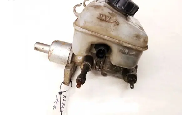 Opel Zafira A Master brake cylinder 32066734