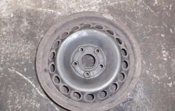Volkswagen Golf V R12 steel rim 1K0601027C