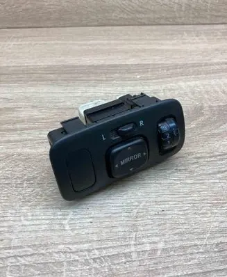 Hyundai Santa Fe Wing mirror switch 207C05 222C05