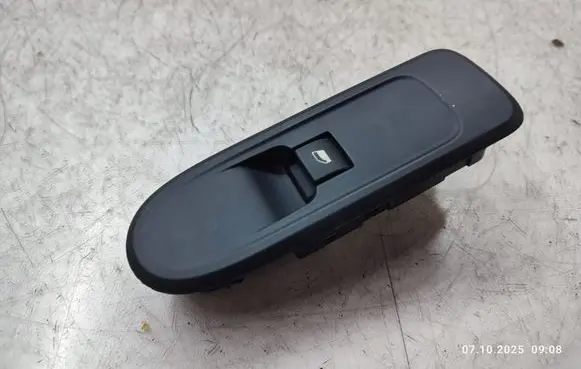Peugeot 508 RXH Electric window control switch 98026388ZD