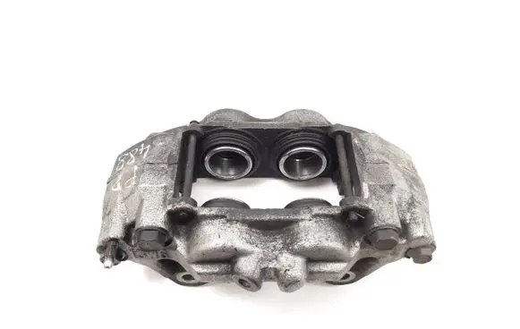 Toyota Hilux (AN10, AN20, AN30) Front brake caliper 13WG