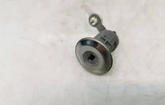 Toyota Aygo AB10 Front door lock (next to the handle) N0502311
