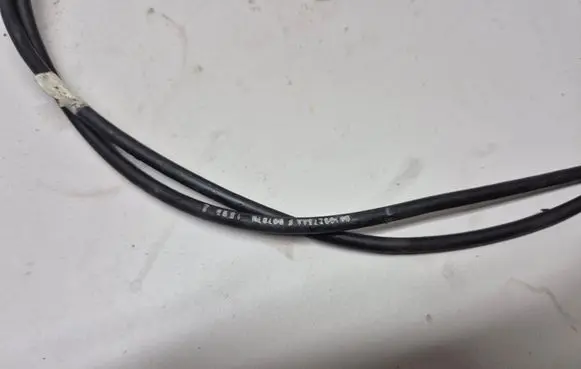 Chrysler Town u0026 Country V Engine bonnet/hood lock release cable 05109273AA