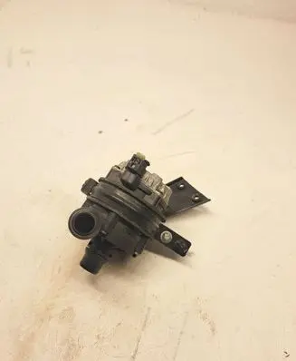 Mercedes-Benz GLC X253 C253 Water pump A2535010920