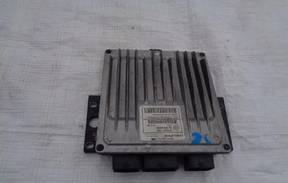 Renault Kangoo II Engine control unit/module 8200911560