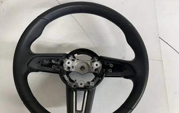 Mazda CX-30 Steering wheel 6412813