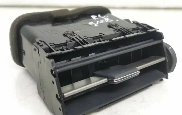 Lexus RX 450H Dash center air vent grill 5568048060