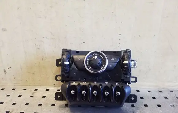 Mini Cooper Countryman R60 Climate control unit E1060548