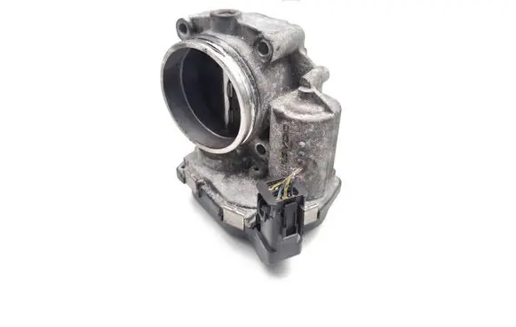 BMW 1 E82 E88 Electric throttle body valve 7561066 1354756106602 A2C53374895