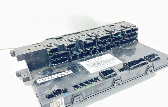 Mercedes-Benz E W211 Fuse module 2115455101 5DK00804745