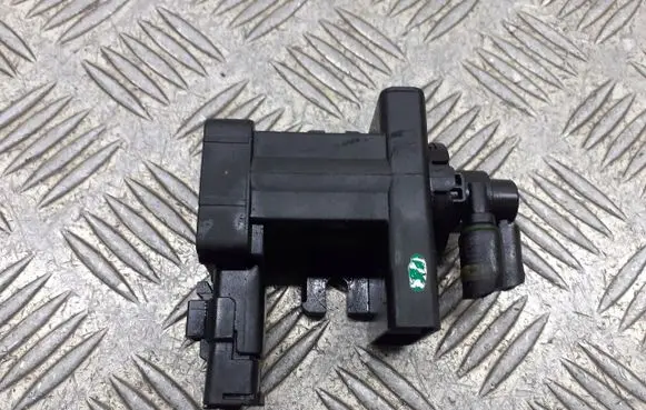 Peugeot 407 Valve vacuum 
